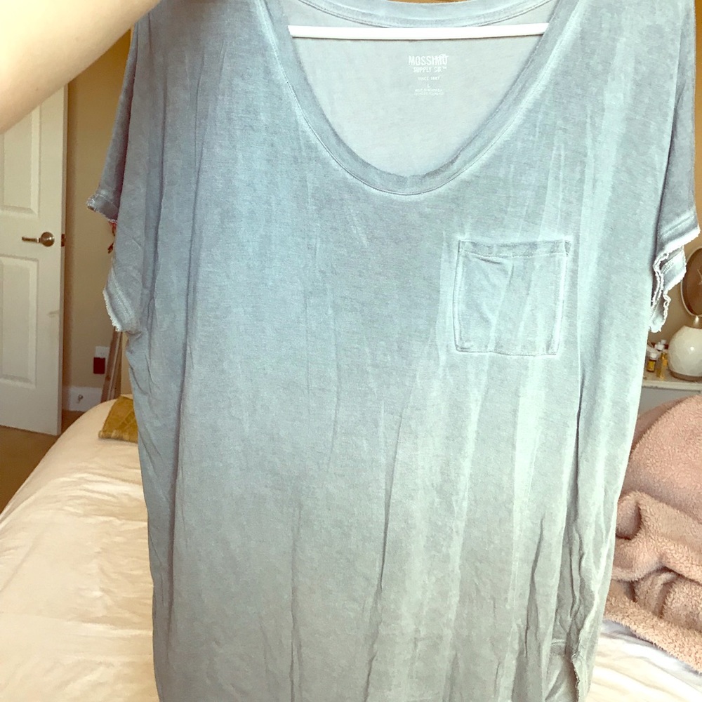 Mossimo T-shirt